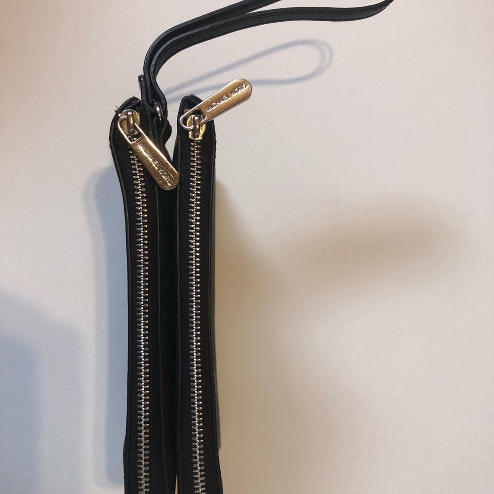Michael Kors Wristlet - Picture 4 of 7